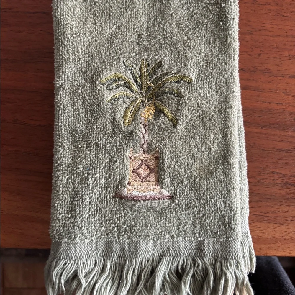 Palm Tree Decorative Towel Lot of 5 pcs